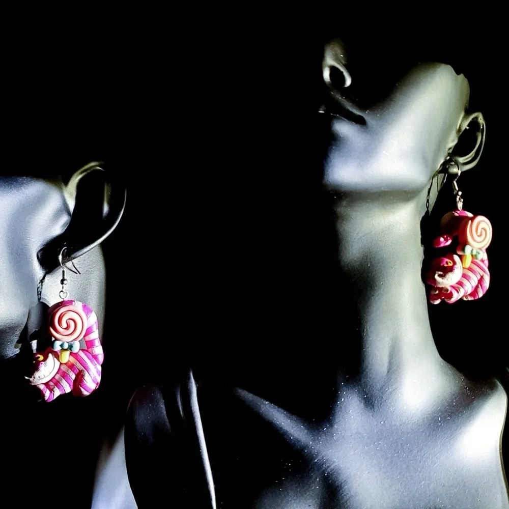 Disney Alice’s Adventure in Wonderland Pink Striped Lynx Cat Earrings - Picture 4 of 7